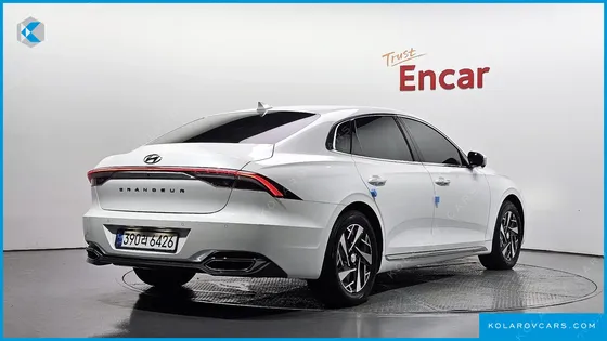 HYUNDAI GRANDEUR LE BLANC