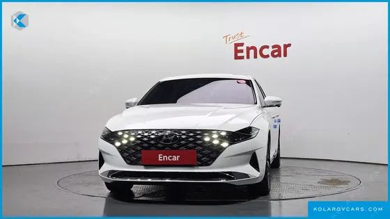 HYUNDAI GRANDEUR LE BLANC