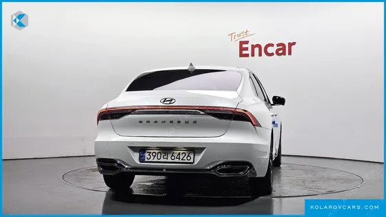 HYUNDAI GRANDEUR LE BLANC