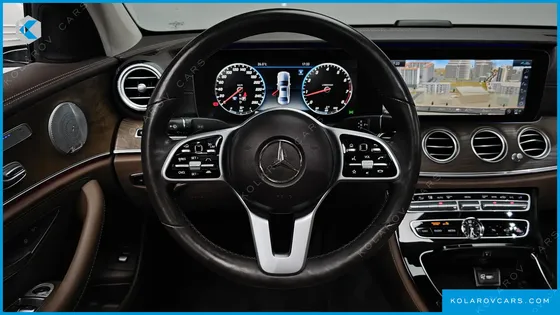 MERCEDES E-CLASS E300 4MATIC EXCLUSIVE
