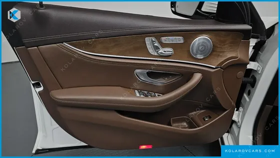 MERCEDES E-CLASS E300 4MATIC EXCLUSIVE