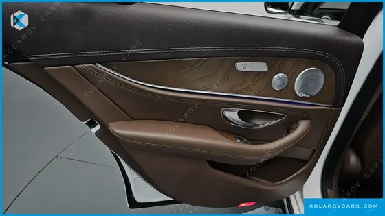 MERCEDES E-CLASS E300 4MATIC EXCLUSIVE