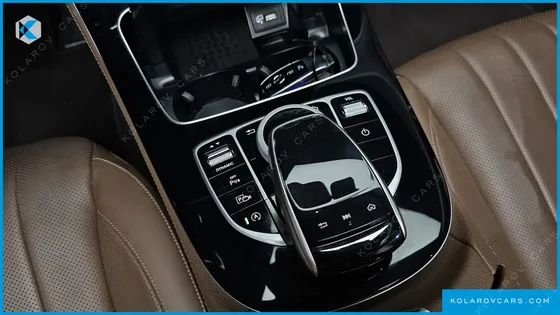 MERCEDES E-CLASS E300 4MATIC EXCLUSIVE
