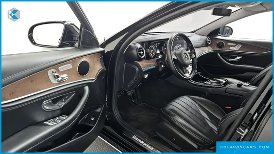 MERCEDES E-CLASS E220D EXCLUSIVE