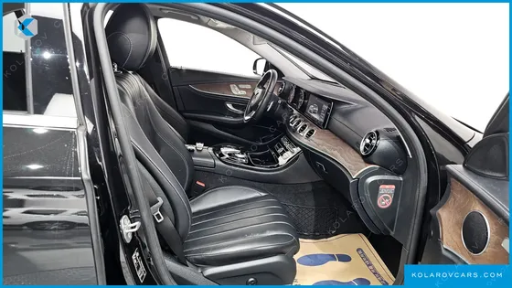 MERCEDES E-CLASS E220D EXCLUSIVE