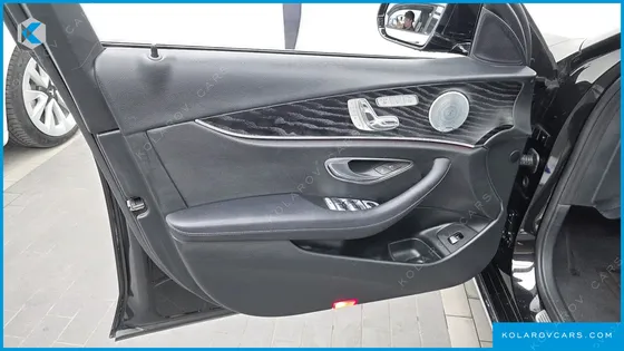 MERCEDES E-CLASS E300 4MATIC AVNATGARDE