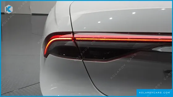 HYUNDAI GRANDEUR LE BLANC