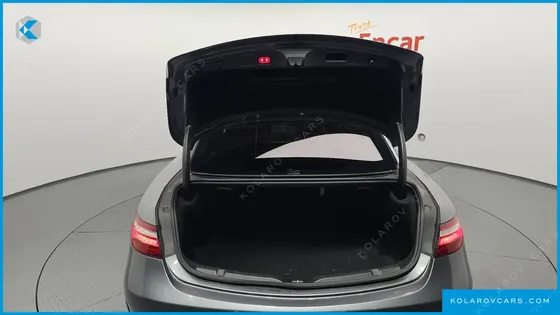MERCEDES E-CLASS E220D COUPE