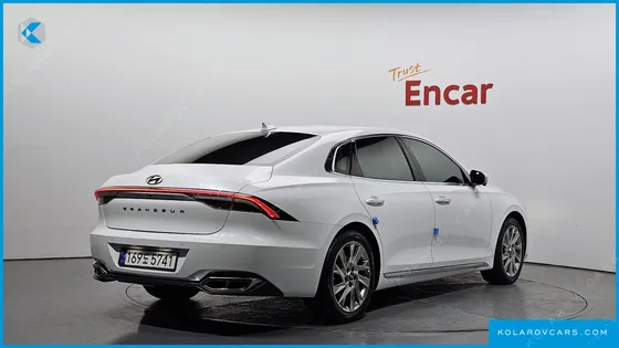 HYUNDAI GRANDEUR CALLIGRAPHY