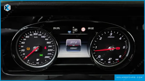 MERCEDES E-CLASS E220D 4MATIC AVANTGARDE