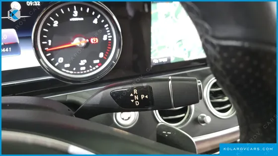 MERCEDES E-CLASS E220D 4MATIC AVANTGARDE