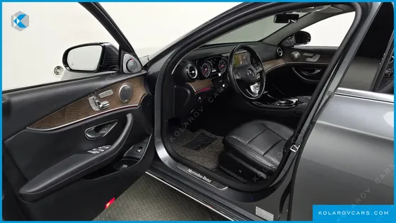 MERCEDES E-CLASS E300 4MATIC EXCLUSIVE