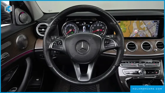 MERCEDES E-CLASS E300 4MATIC EXCLUSIVE