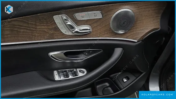 MERCEDES E-CLASS E300 4MATIC EXCLUSIVE