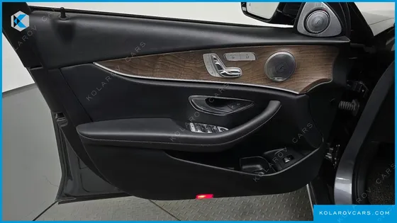 MERCEDES E-CLASS E300 4MATIC EXCLUSIVE