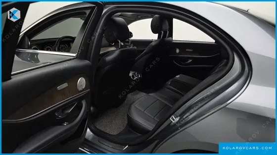 MERCEDES E-CLASS E300 4MATIC EXCLUSIVE