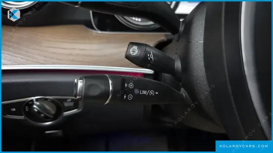 MERCEDES E-CLASS E300 4MATIC EXCLUSIVE