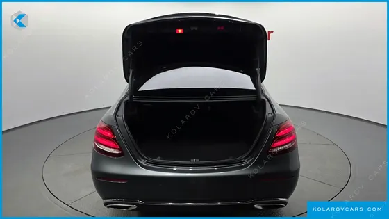 MERCEDES E-CLASS E300 4MATIC EXCLUSIVE