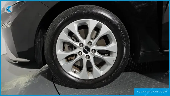 KIA K8 2.5 GASOLINE 2WD