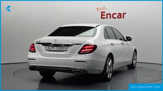 MERCEDES E-CLASS E200 AVANTGARDE