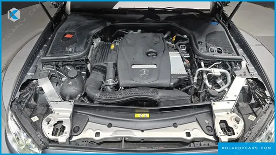 MERCEDES E-CLASS E300 4MATIC AVNATGARDE