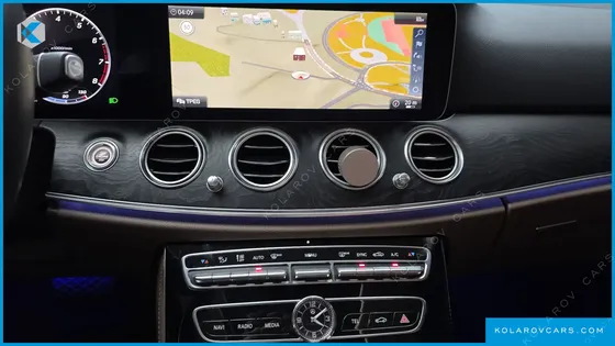 MERCEDES E-CLASS E300 4MATIC AVNATGARDE