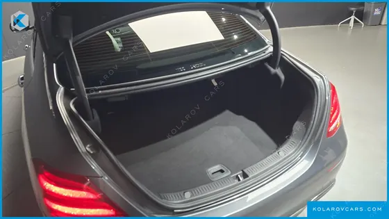 MERCEDES E-CLASS E300 4MATIC AVNATGARDE