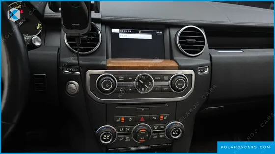 LAND ROVER DISCOVERY 3.0 SDV6 HSE