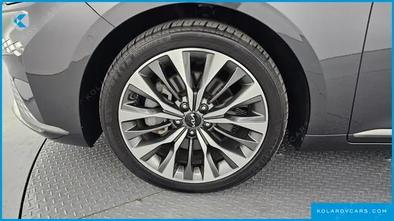 KIA K8 2.5 GASOLINE 2WD