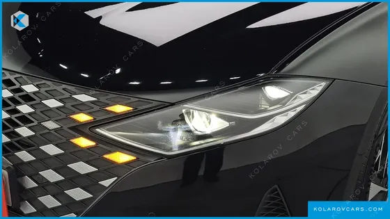 HYUNDAI GRANDEUR LE BLANC