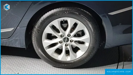 KIA K8 2.5 GASOLINE 2WD