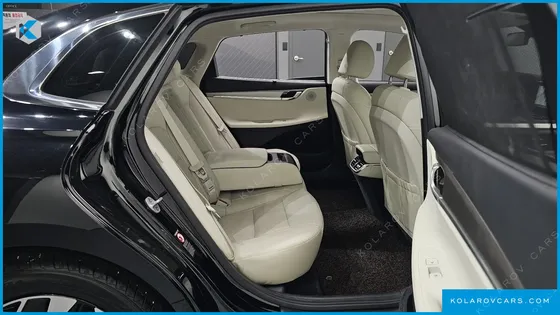 HYUNDAI GRANDEUR LE BLANC