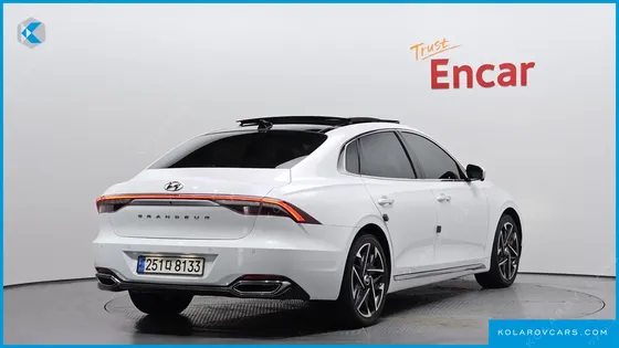 HYUNDAI GRANDEUR LE BLANC