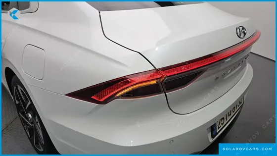 HYUNDAI GRANDEUR LE BLANC