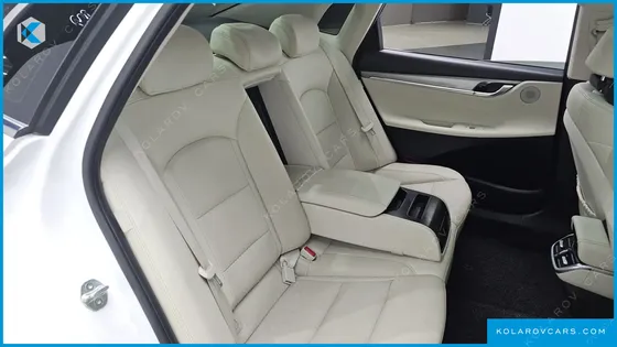 HYUNDAI GRANDEUR LE BLANC