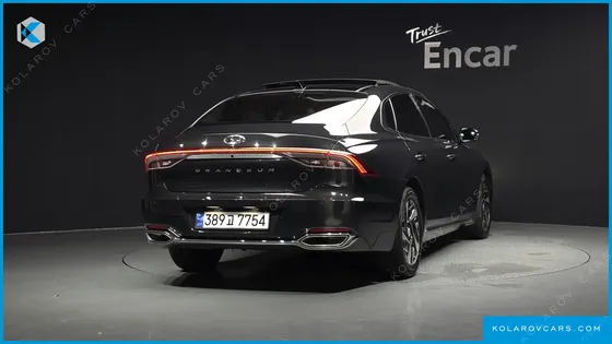 HYUNDAI GRANDEUR LE BLANC