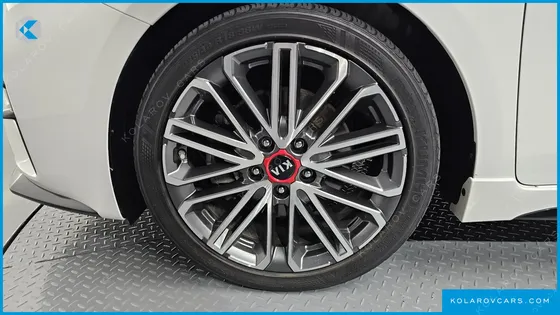 KIA K3 5DOOR GT SIGNATURE
