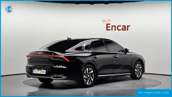 HYUNDAI GRANDEUR LE BLANC