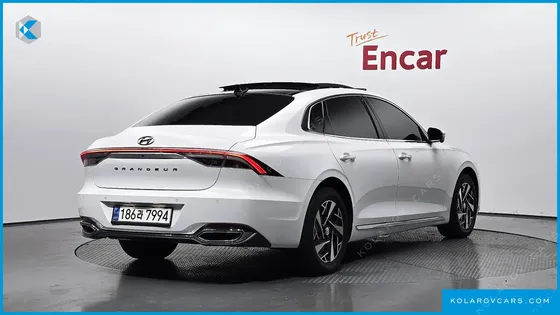 HYUNDAI GRANDEUR LE BLANC