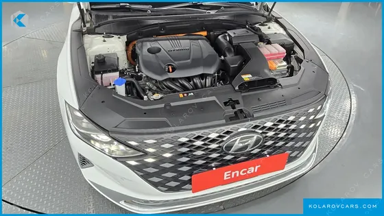 HYUNDAI GRANDEUR LE BLANC