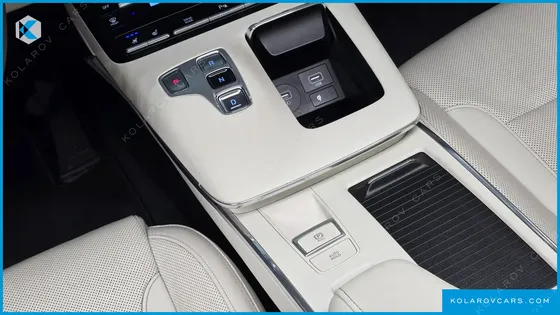 HYUNDAI GRANDEUR LE BLANC