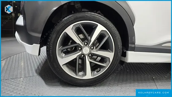 HYUNDAI KONA 1.6 TURBO 2WD FLUX
