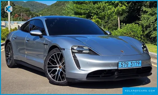 PORSCHE TAYCAN BASE