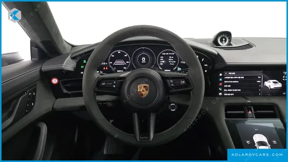 PORSCHE TAYCAN GTS