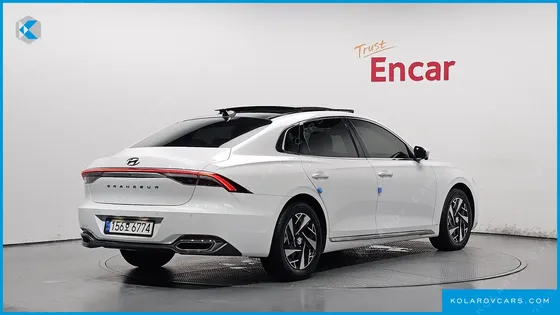 HYUNDAI GRANDEUR LE BLANC
