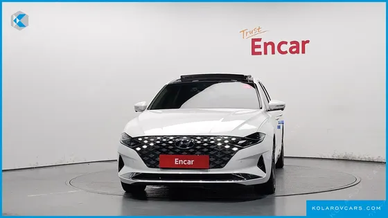 HYUNDAI GRANDEUR LE BLANC