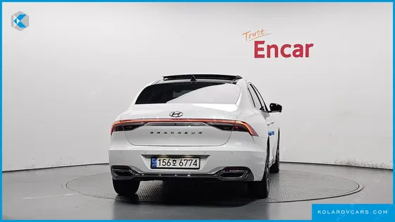HYUNDAI GRANDEUR LE BLANC
