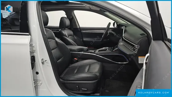 HYUNDAI GRANDEUR LE BLANC