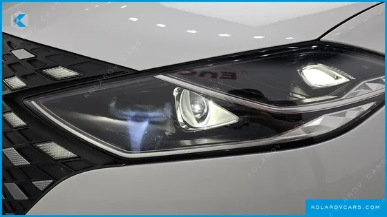 HYUNDAI GRANDEUR LE BLANC