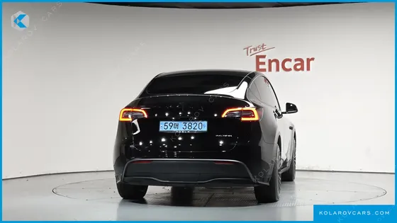 TESLA MODEL Y LONG RANGE AWD